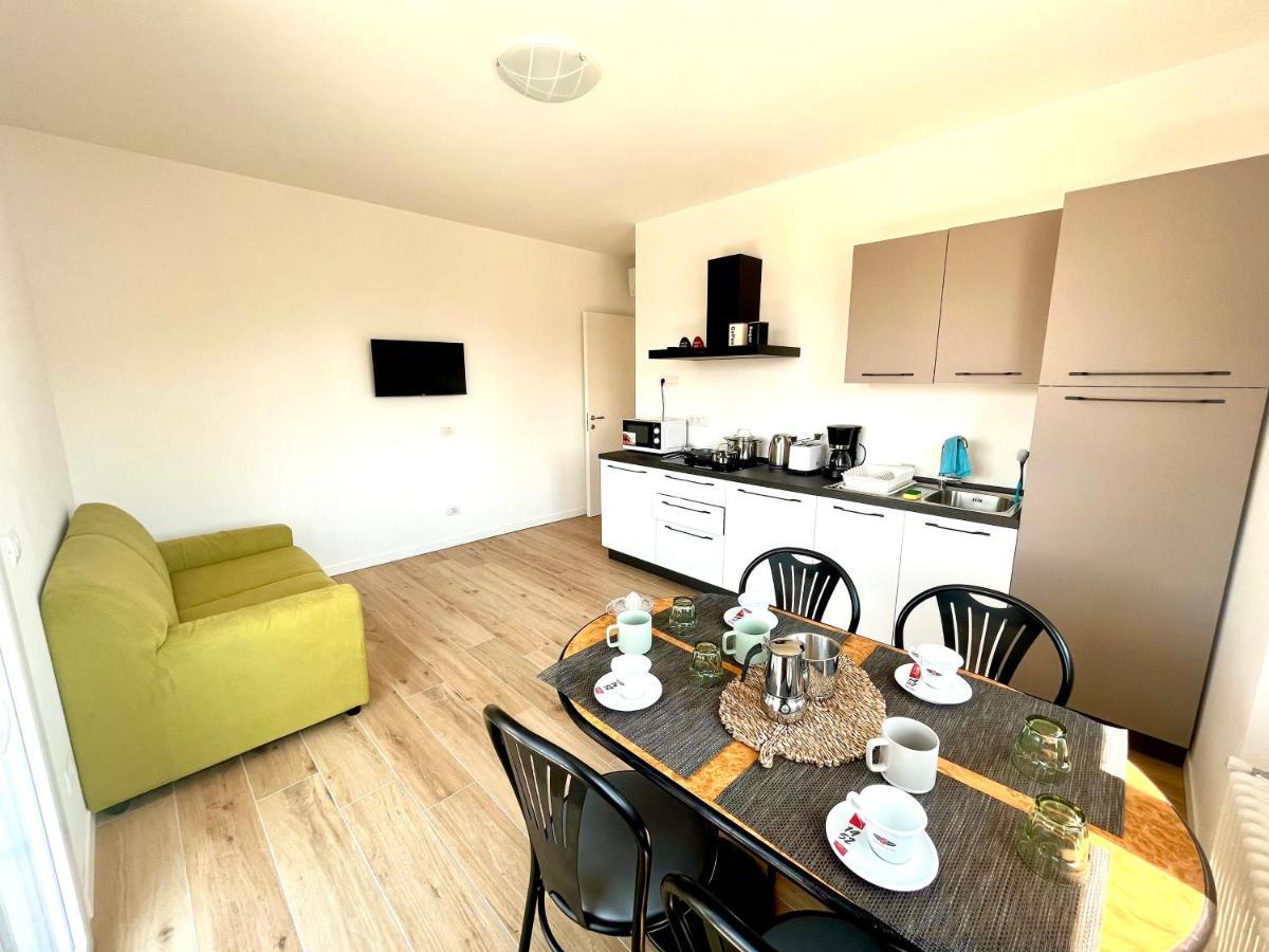 Berengario Suites Torri Del Benaco Eksteriør billede