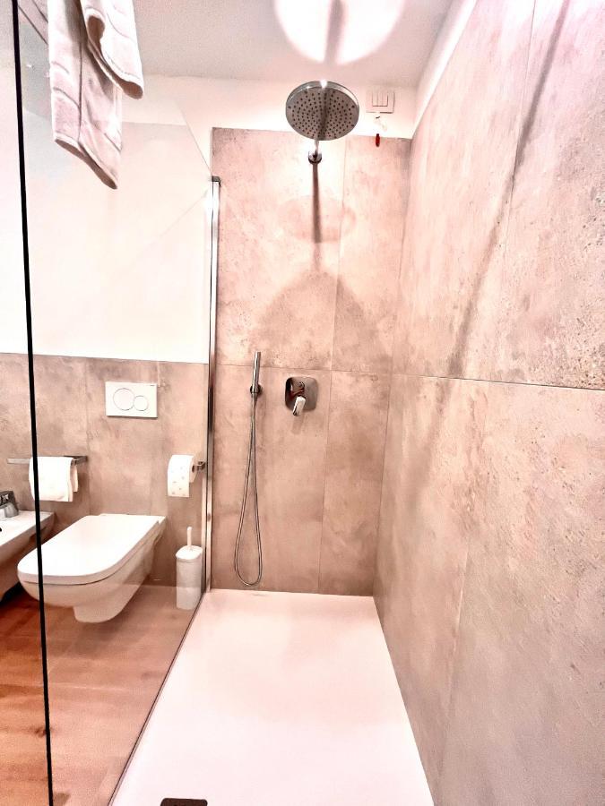Berengario Suites Torri Del Benaco Eksteriør billede