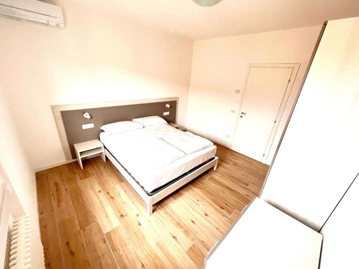 Berengario Suites Torri Del Benaco Eksteriør billede