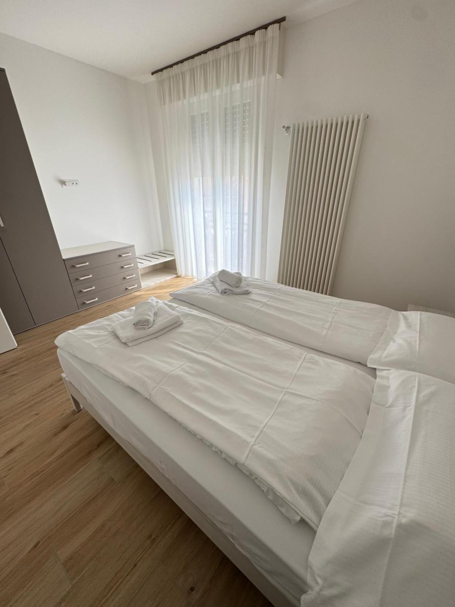 Berengario Suites Torri Del Benaco Eksteriør billede
