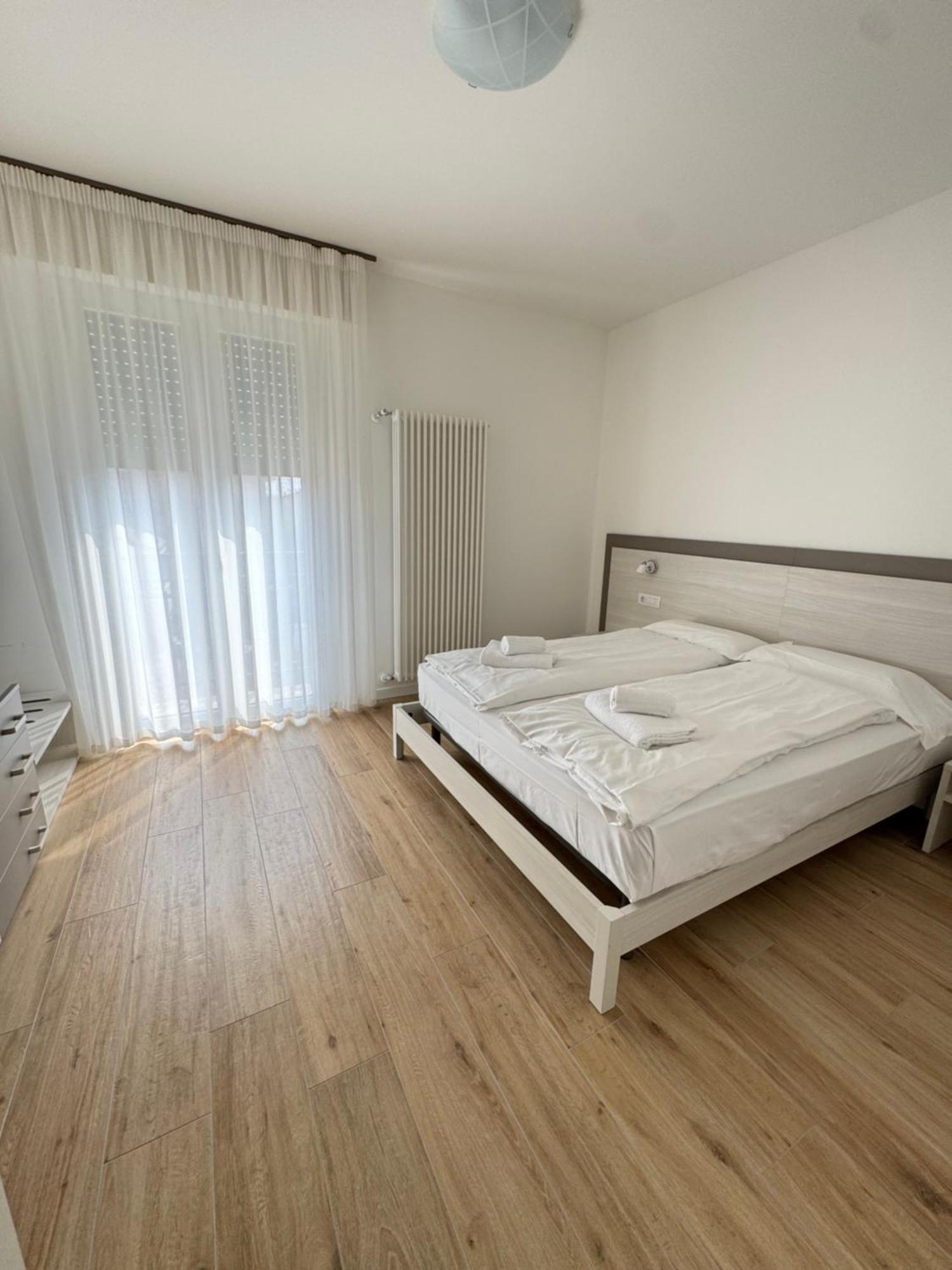 Berengario Suites Torri Del Benaco Eksteriør billede
